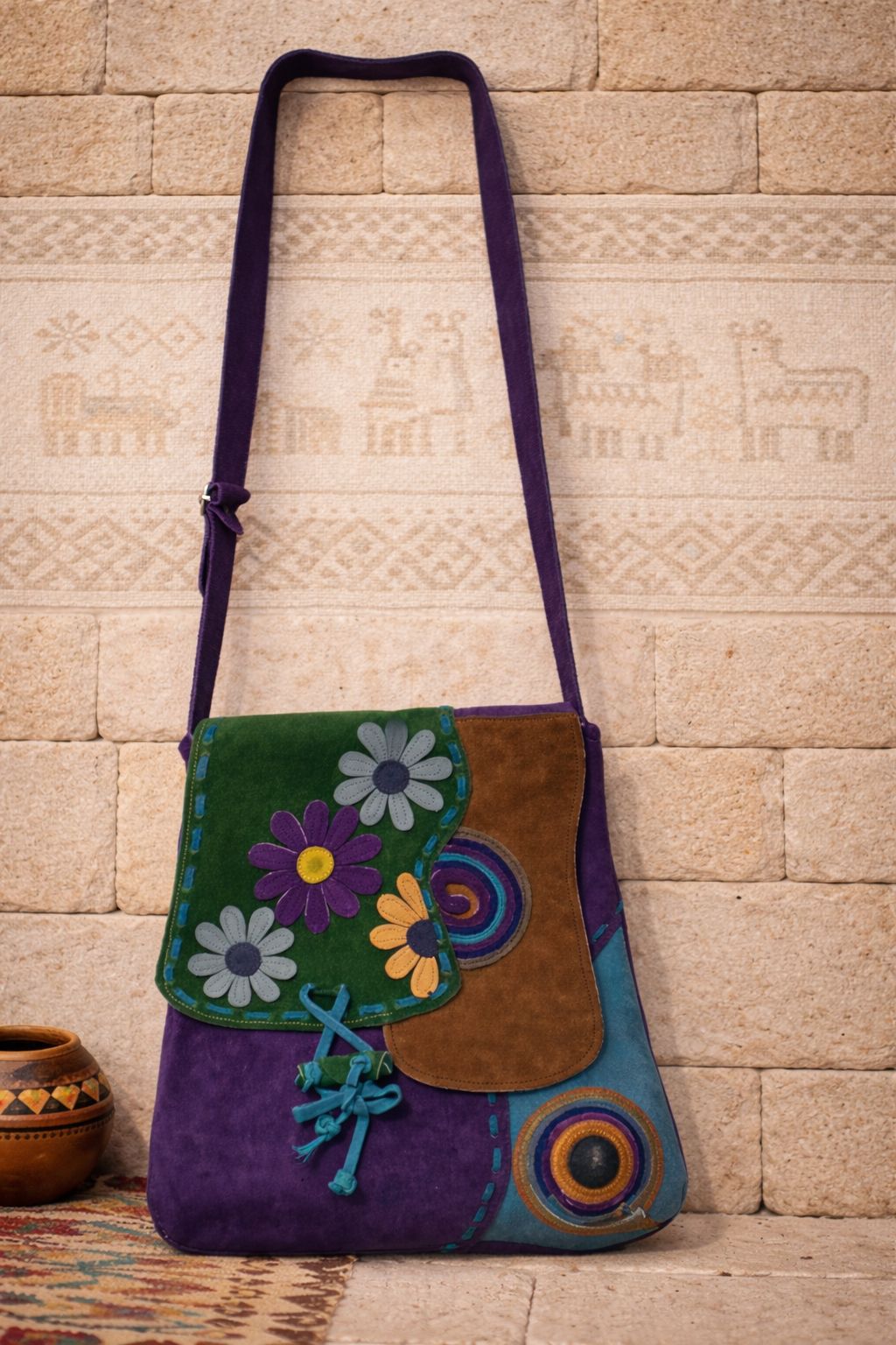 Handmade Peruvian Leather Purse – Andean Bloom Edition